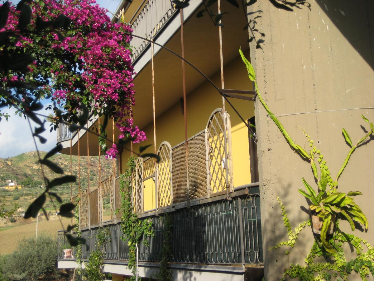 Oasi Del Lago Regalbuto Exterior photo